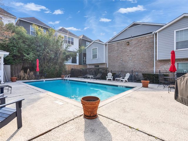 4200 Watson Street 201, Houston, TX 77009