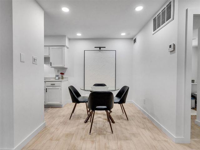 4200 Watson Street 201, Houston, TX 77009