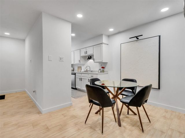 4200 Watson Street 201, Houston, TX 77009