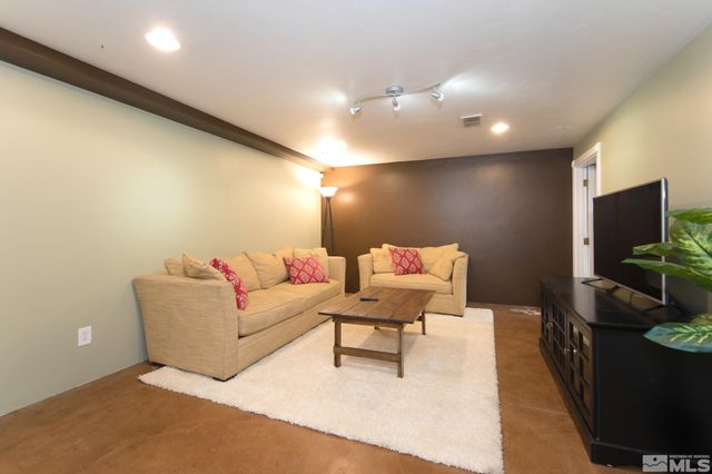 1025 Locust Street, Reno, NV 89502