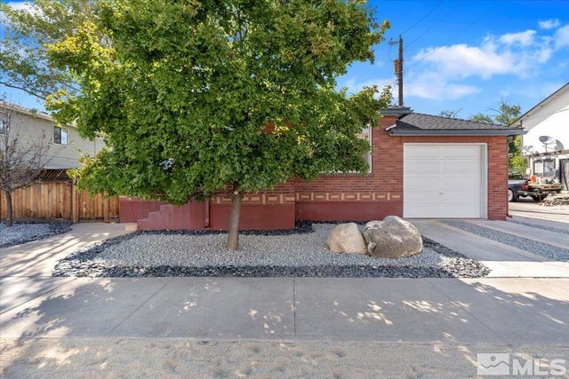 1025 Locust Street, Reno, NV 89502