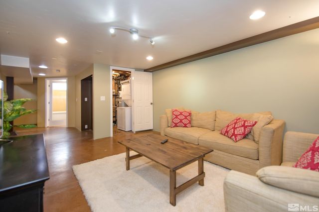 1025 Locust Street, Reno, NV 89502