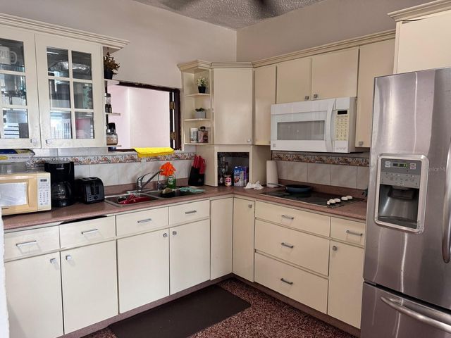 Calle Julia Blq AM 24 VILLA RICA, Bayamon, PR 00959