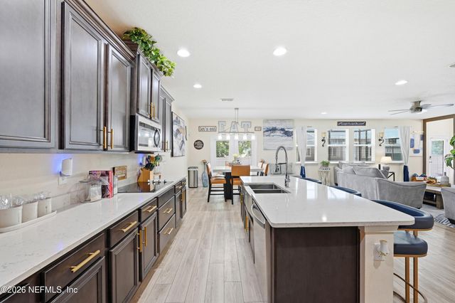 15974 GREAT LAKES Circle, Jacksonville, FL 32218