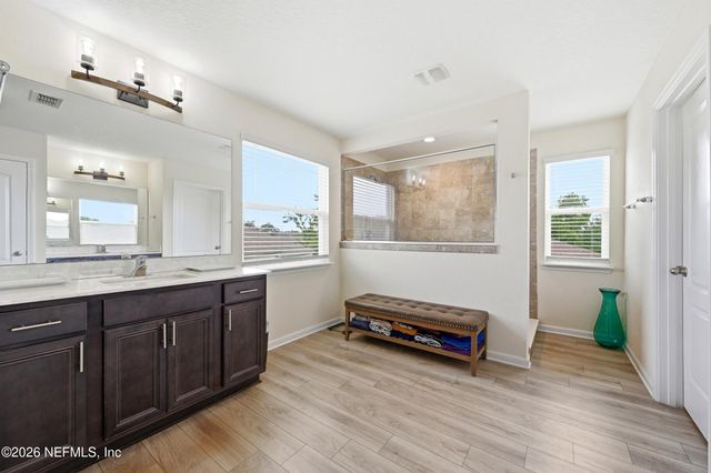 15974 GREAT LAKES Circle, Jacksonville, FL 32218