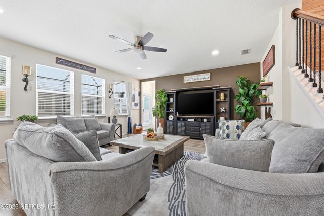 15974 GREAT LAKES Circle, Jacksonville, FL 32218