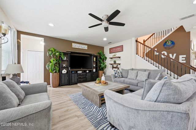 15974 GREAT LAKES Circle, Jacksonville, FL 32218