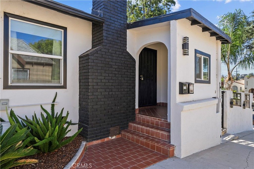 3707 Valleybrink Road, Los Angeles, CA 90039 — photo 3