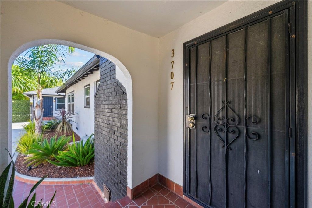 3707 Valleybrink Road, Los Angeles, CA 90039 — photo 5