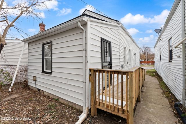 2222 Duncan St, Louisville, KY 40212