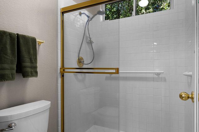 2315 Fallwater Ln, Carmichael, CA 95608