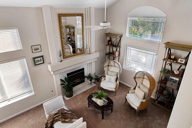 2315 Fallwater Ln, Carmichael, CA 95608