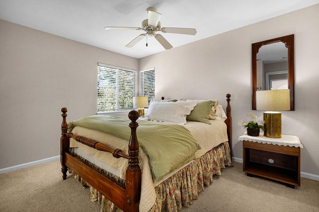2315 Fallwater Ln, Carmichael, CA 95608