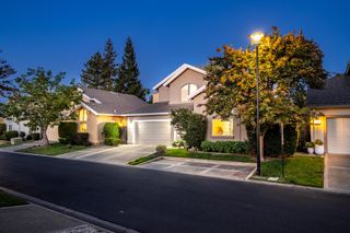 2315 Fallwater Ln, Carmichael, CA 95608