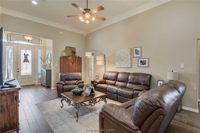 4410 Spring Meadows Drive, College Station, TX 77845