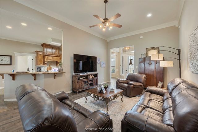 4410 Spring Meadows Drive, College Station, TX 77845