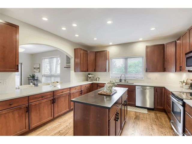 3059 S University Cir, Englewood, CO 80113
