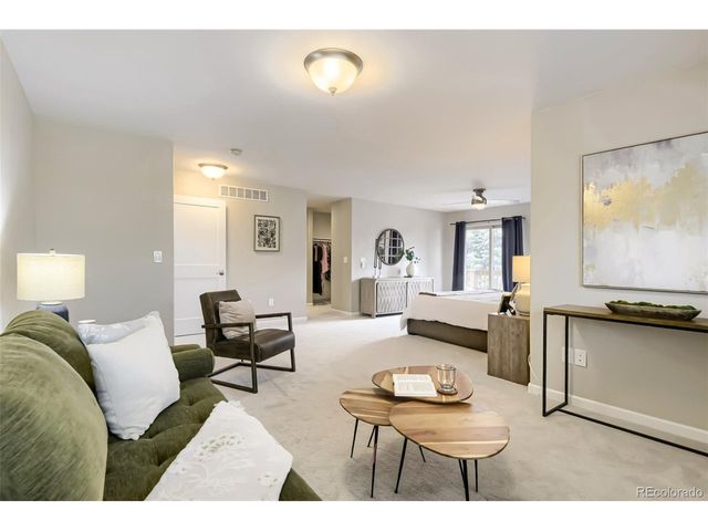 3059 S University Cir, Englewood, CO 80113