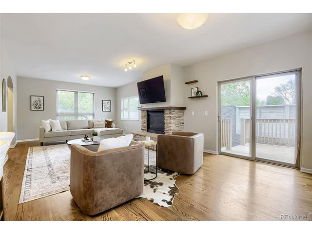 3059 S University Cir, Englewood, CO 80113