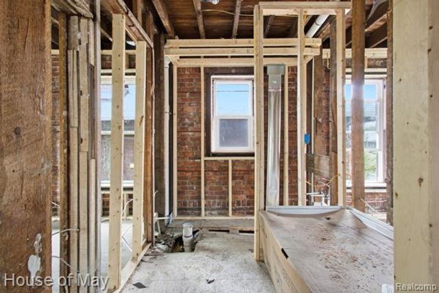 676 Atkinson Street, Detroit, MI 48202