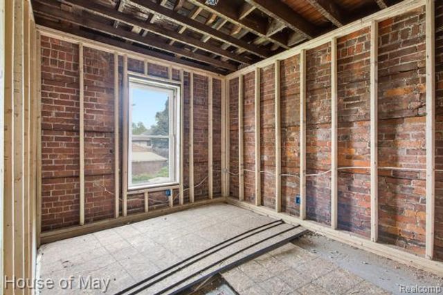 676 Atkinson Street, Detroit, MI 48202