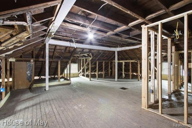 676 Atkinson Street, Detroit, MI 48202
