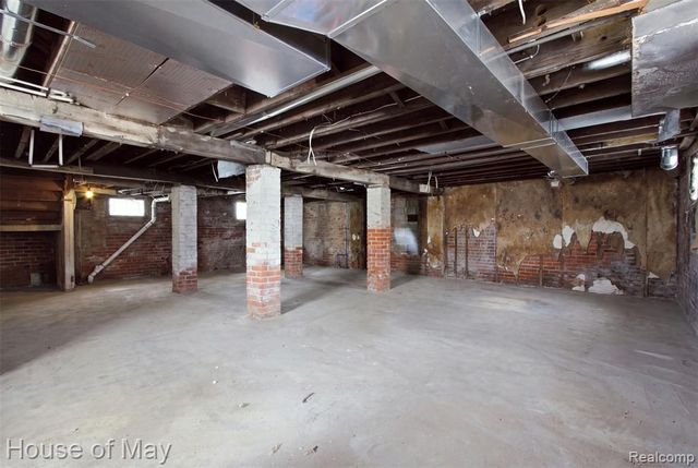 676 Atkinson Street, Detroit, MI 48202
