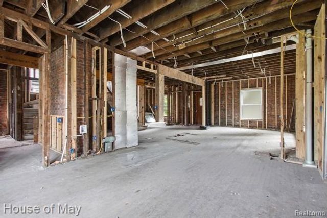 676 Atkinson Street, Detroit, MI 48202