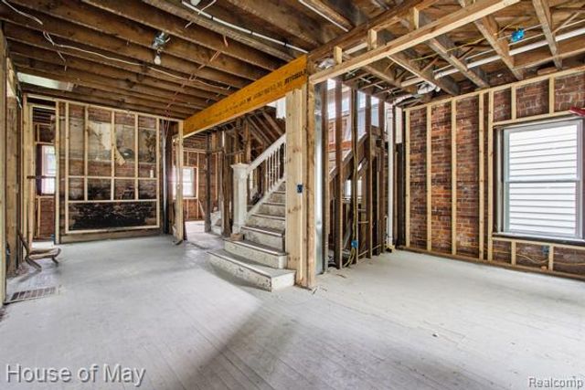 676 Atkinson Street, Detroit, MI 48202