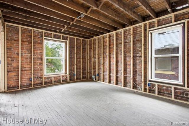 676 Atkinson Street, Detroit, MI 48202