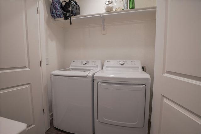 668 N Littleleaf Terrace 14, Fayetteville, AR 72704