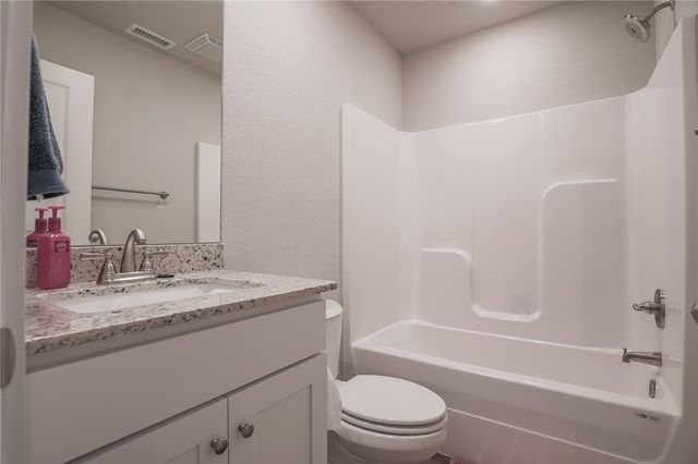 668 N Littleleaf Terrace 14, Fayetteville, AR 72704