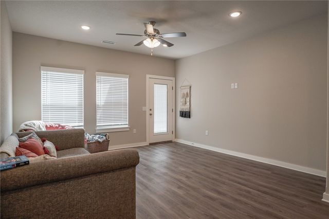 668 N Littleleaf Terrace 14, Fayetteville, AR 72704