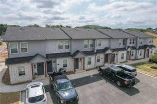 668 N Littleleaf Terrace 14, Fayetteville, AR 72704