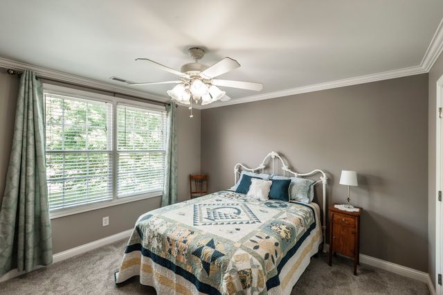 1820 Hygeia Rd, Greenbrier, TN 37073