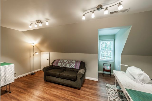 1820 Hygeia Rd, Greenbrier, TN 37073