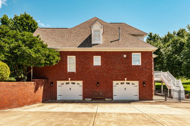 1820 Hygeia Rd, Greenbrier, TN 37073