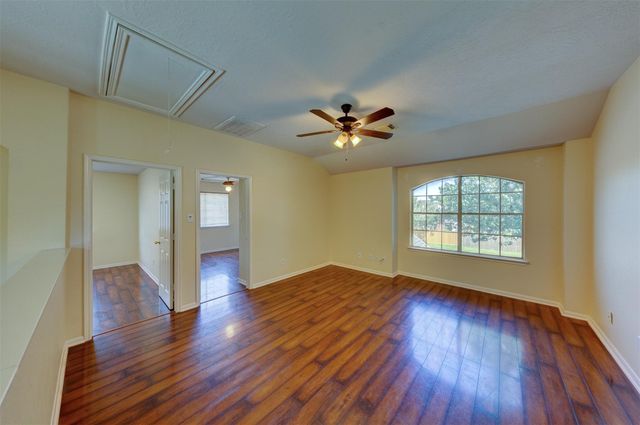 2610 Ledgebrook Lane, Friendswood, TX 77546