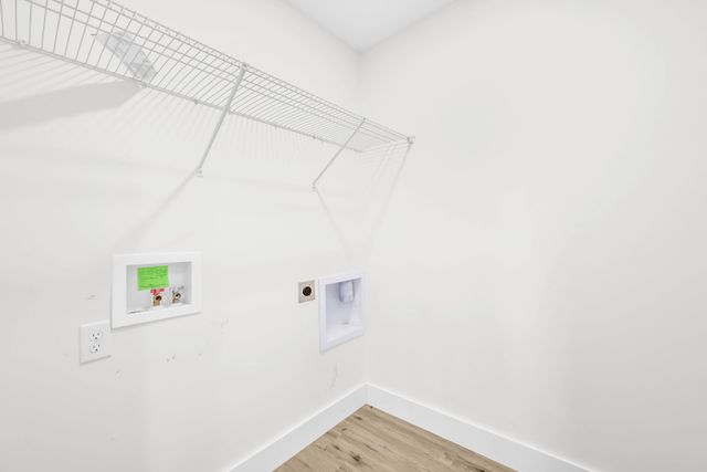 2015 Rosemary Dr, Clarksville, TN 37042