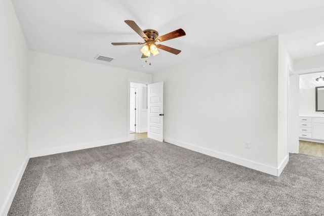 2015 Rosemary Dr, Clarksville, TN 37042