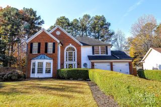 12112 Woodbend Drive, Matthews, NC 28105