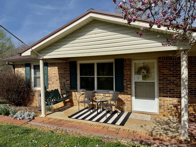 232 Oneal Dr, Rock Island, TN 38581