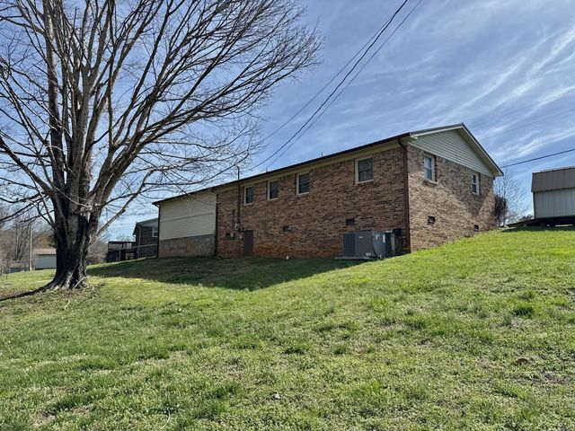 232 Oneal Dr, Rock Island, TN 38581