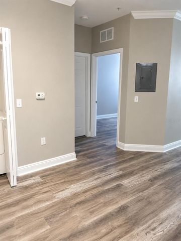 303 SOUTHERN PECAN CIRCLE 107, Winter Garden, FL 34787