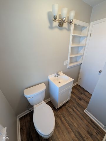 4826 Main Street, Anderson, IN 46013