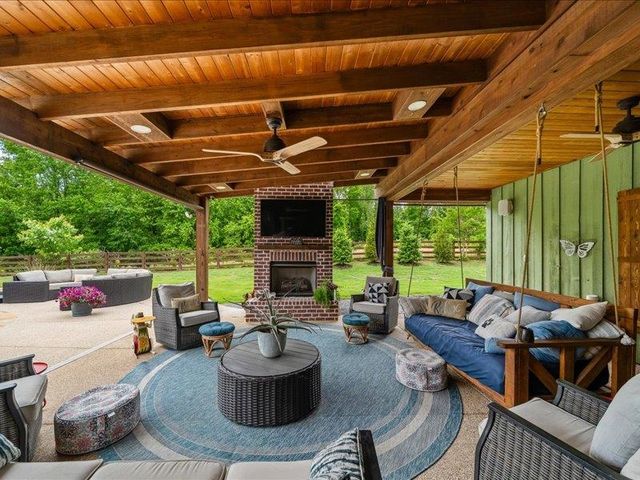 8104 JACK BOND RD, Arlington, TN 38002