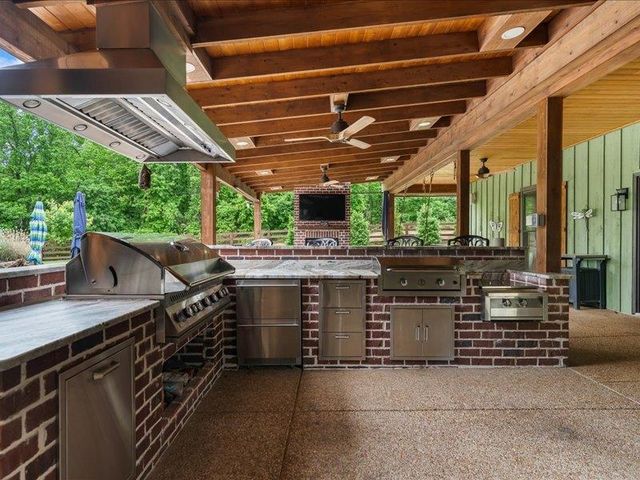 8104 JACK BOND RD, Arlington, TN 38002