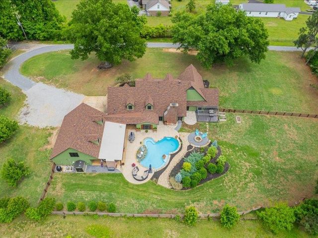 8104 JACK BOND RD, Arlington, TN 38002