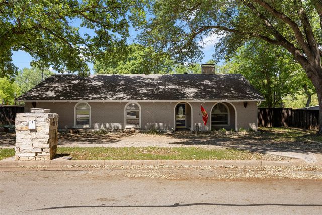 3911 Shady Valley Drive, Arlington, TX 76013