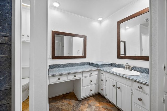 3911 Shady Valley Drive, Arlington, TX 76013